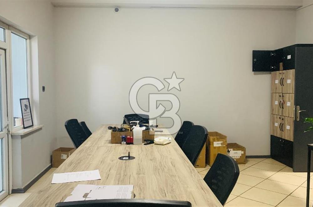 GOP VEDAT DOLAY CADDESİNDE KURUMSAL KİRACILI SATILIK MAĞAZA