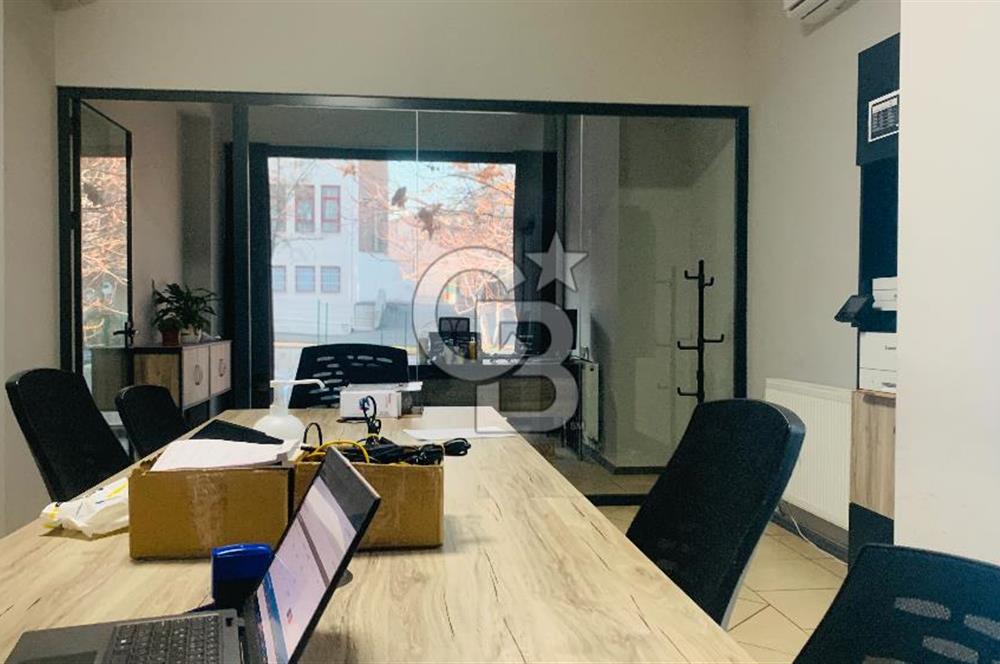 GOP VEDAT DOLAY CADDESİNDE KURUMSAL KİRACILI SATILIK MAĞAZA