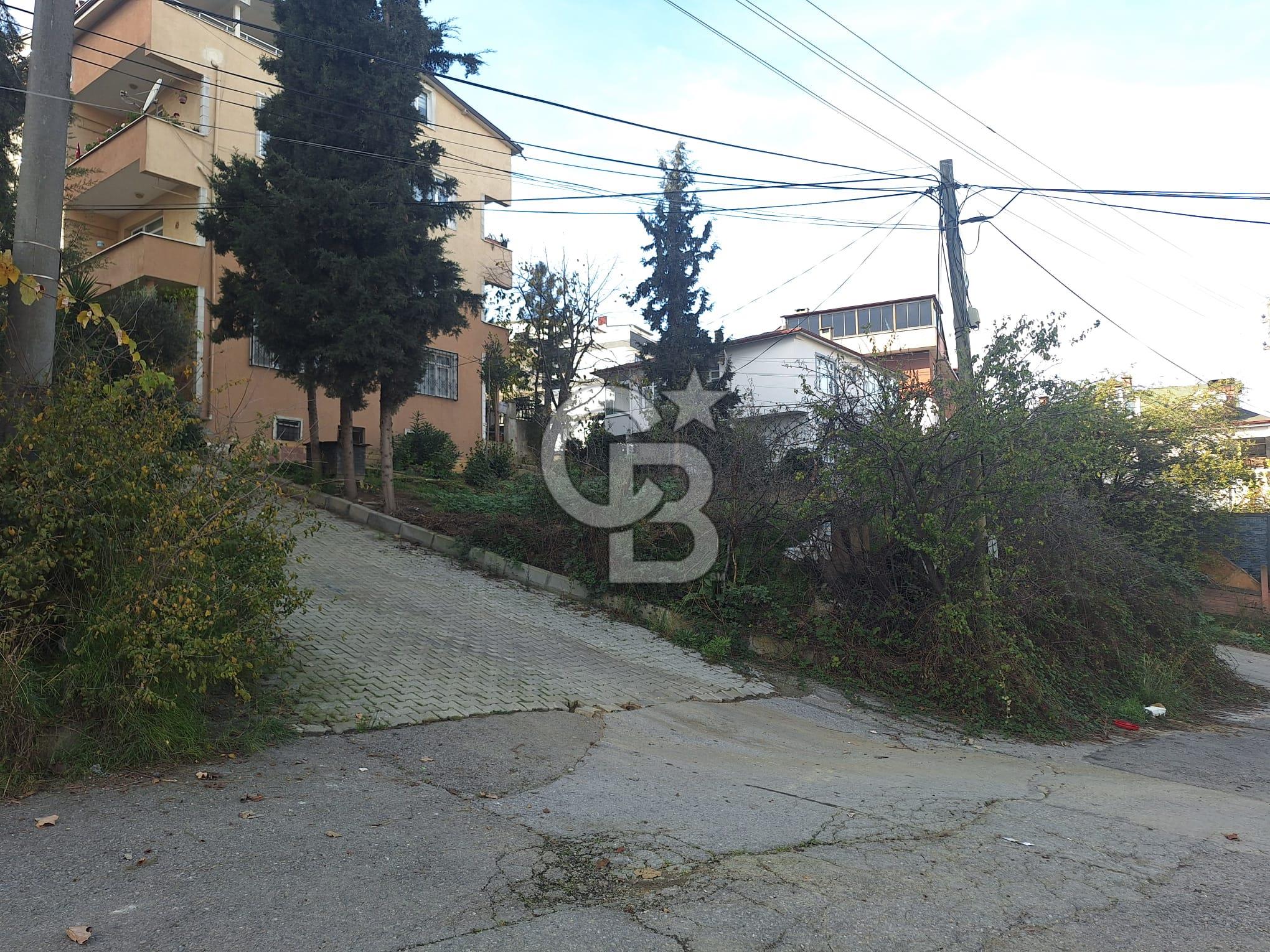 Gebze ,istasyon mahallesi ,Eskihisar'da satılık köşe arsa