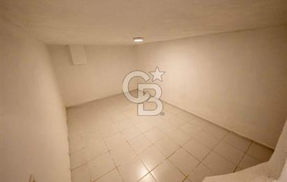 Çeşme Göbene'de Havuzlu 4+1 Satılık Villa