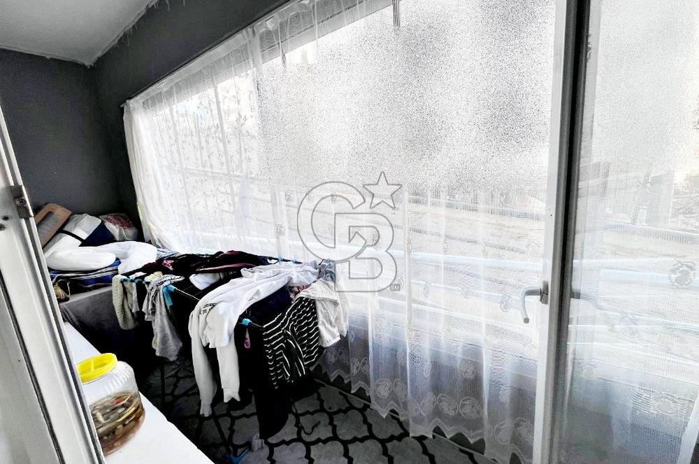 SULTAN FATİH CADDESİ YAKINI SİTE İÇERİSİNDE 2 CAM BALKONLU 3+1