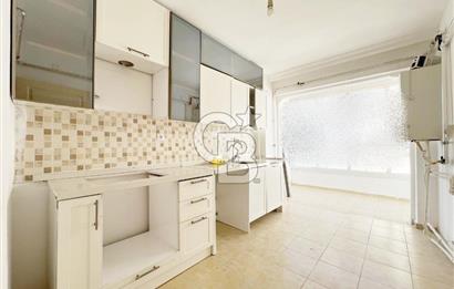 ŞEHİTLER CADDESİ ÜZERİNDE MASRAFSIZ MANZARALI 2. KATTA ACİL 3+1