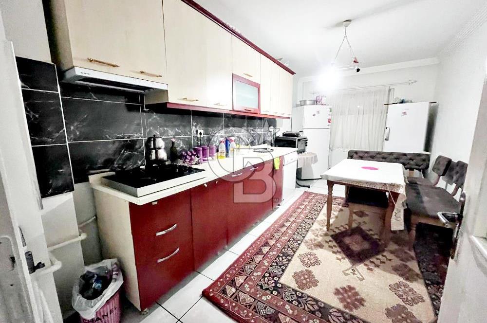 SULTAN FATİH CADDESİ YAKINI SİTE İÇERİSİNDE 2 CAM BALKONLU 3+1