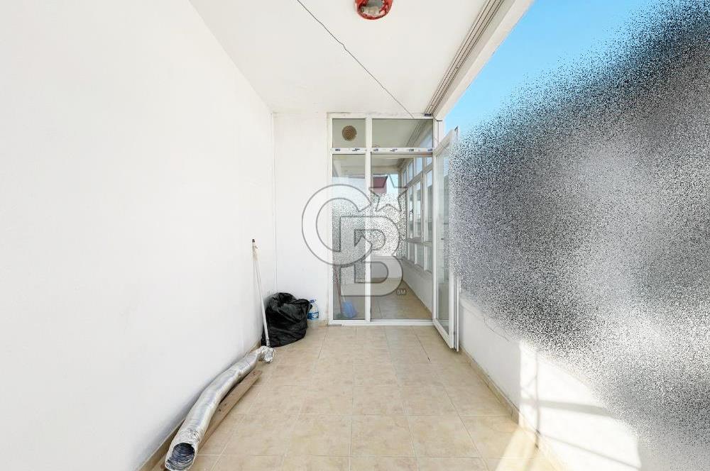 ŞEHİTLER CADDESİ ÜZERİNDE MASRAFSIZ MANZARALI 2. KATTA ACİL 3+1