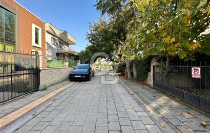 MUSELAND / FORUM BORNOVA VİLLALARI'NDA KİRALIK 5+2 VİLLA!