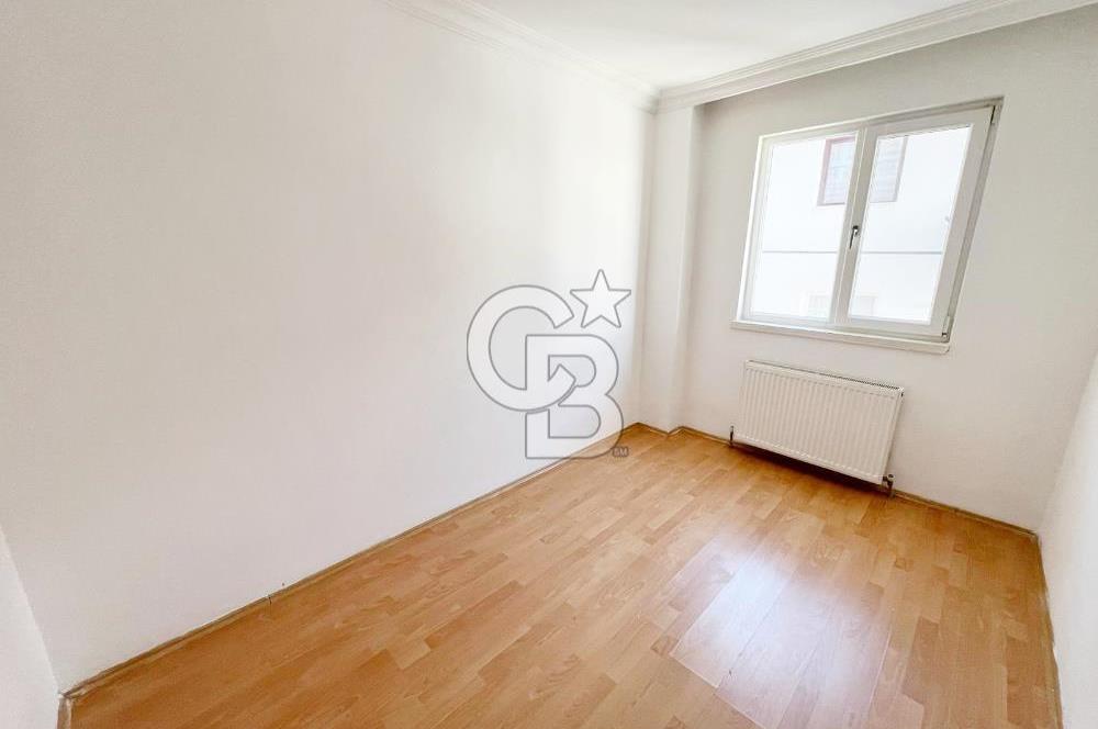 ŞEHİTLER CADDESİ ÜZERİNDE MASRAFSIZ MANZARALI 2. KATTA ACİL 3+1