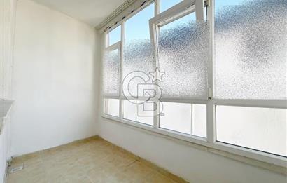 ŞEHİTLER CADDESİ ÜZERİNDE MASRAFSIZ MANZARALI 2. KATTA ACİL 3+1