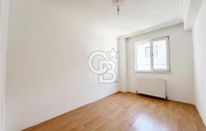 ŞEHİTLER CADDESİ ÜZERİNDE MASRAFSIZ MANZARALI 2. KATTA ACİL 3+1