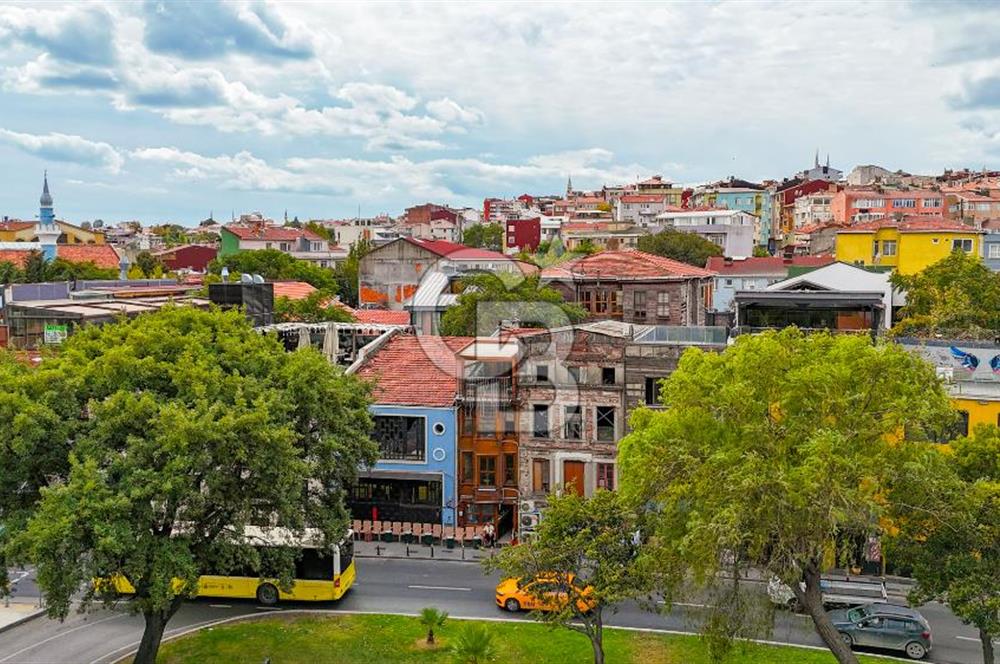 Fatih Balat Satılık Yenilenmiş Haliç Manzaralı Komple Bina