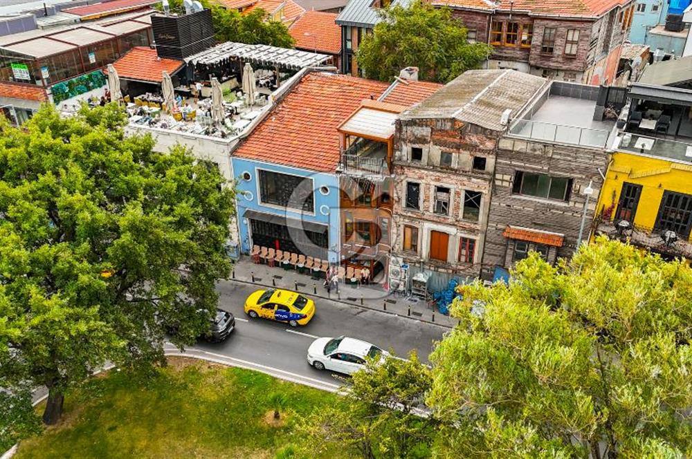 Fatih Balat Satılık Yenilenmiş Haliç Manzaralı Komple Bina