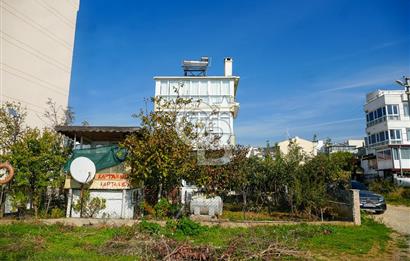 Armutlu Karşıyakada Deniz Manzaralı Eşyalı Satılık Villa ve Arsa