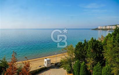 Armutlu Karşıyakada Deniz Manzaralı Eşyalı Satılık Villa ve Arsa