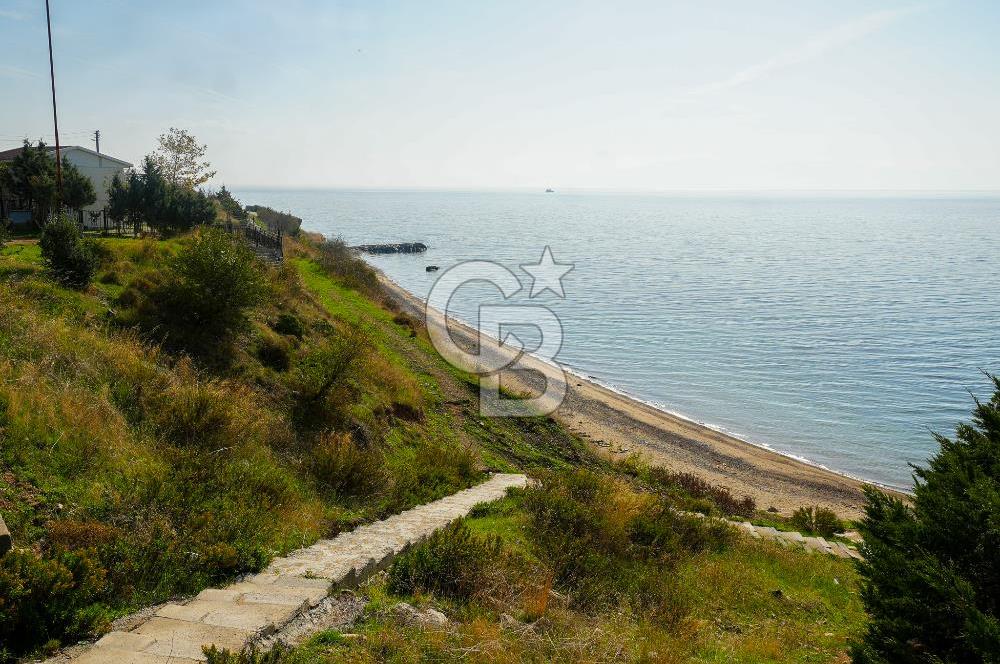 Armutlu Karşıyakada Deniz Manzaralı Eşyalı Satılık Villa ve Arsa