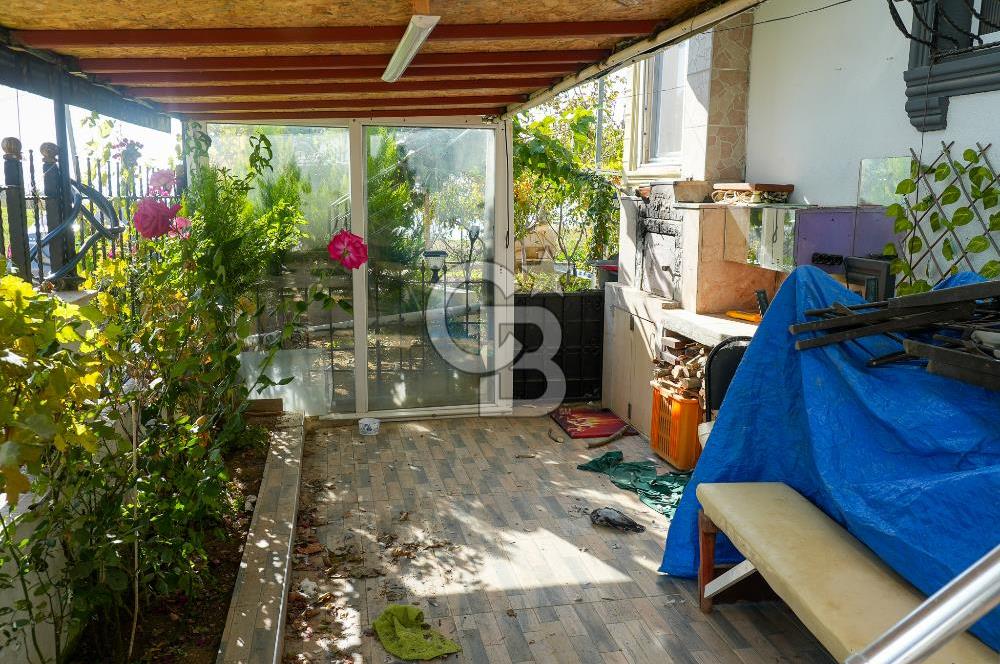 Armutlu Karşıyakada Deniz Manzaralı Eşyalı Satılık Villa ve Arsa