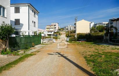 Armutlu Karşıyakada Deniz Manzaralı Eşyalı Satılık Villa ve Arsa