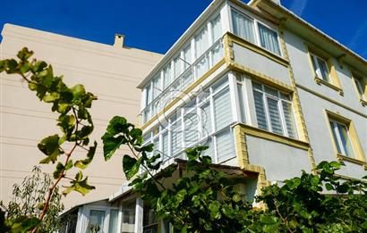 Armutlu Karşıyakada Deniz Manzaralı Eşyalı Satılık Villa ve Arsa