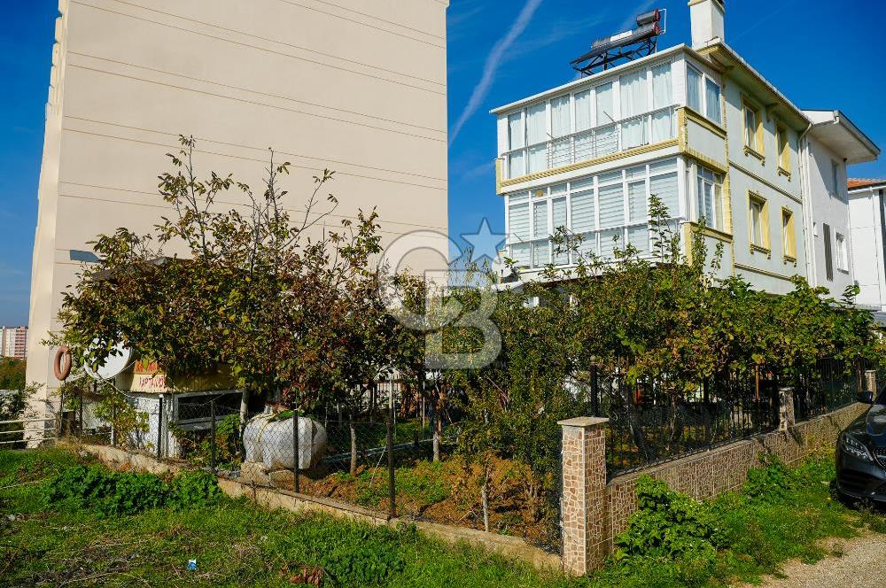Armutlu Karşıyakada Deniz Manzaralı Eşyalı Satılık Villa ve Arsa