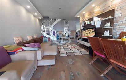 ÖZEL PLAJLI SİTEDE DENİZ MANZARALI TAMAMEN YENİLENMİŞ LÜKS VİLLA