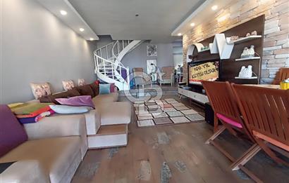 ÖZEL PLAJLI SİTEDE DENİZ MANZARALI TAMAMEN YENİLENMİŞ LÜKS VİLLA