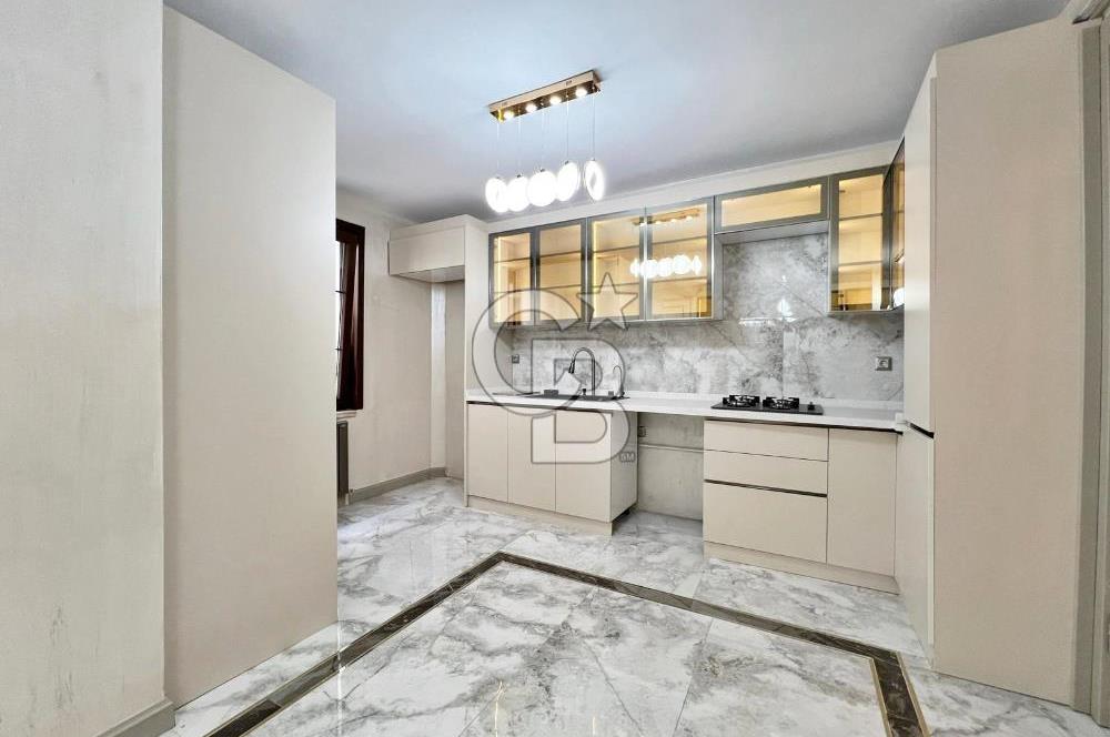 CADDE YANI ULTRA LÜX YAPILI 3+1 GENİŞ FERAH DAİRE