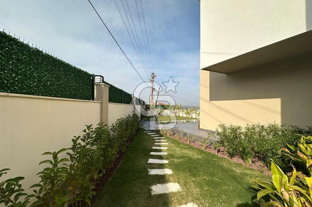 Guzelbahce’de Luks Smart Villa