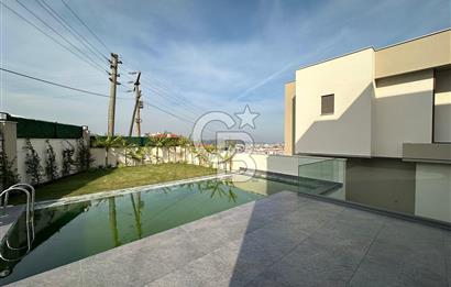Guzelbahce’de Luks Smart Villa