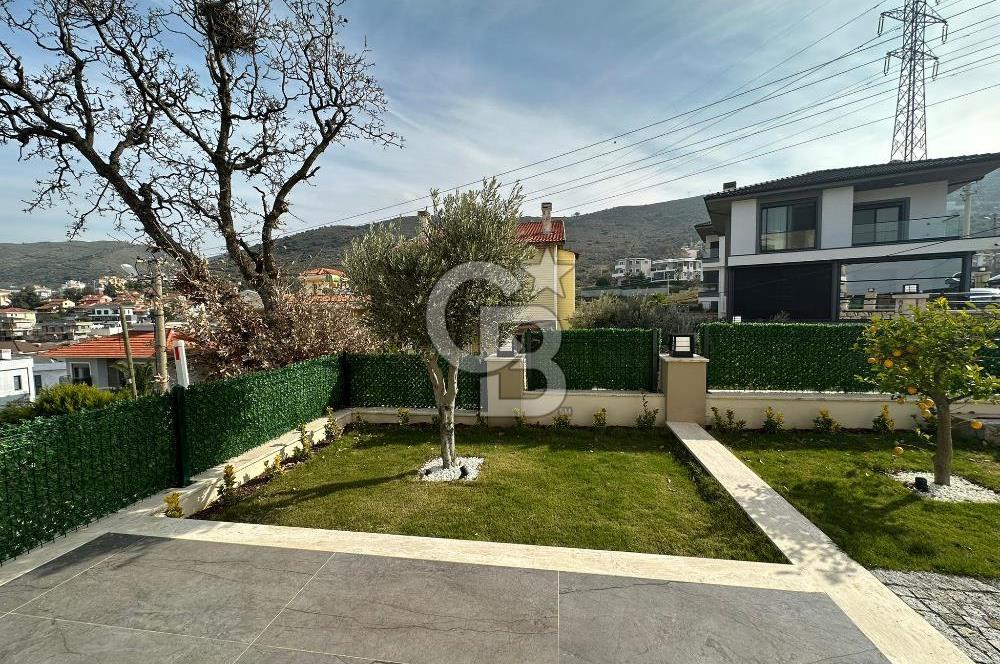 Guzelbahce’de Luks Smart Villa