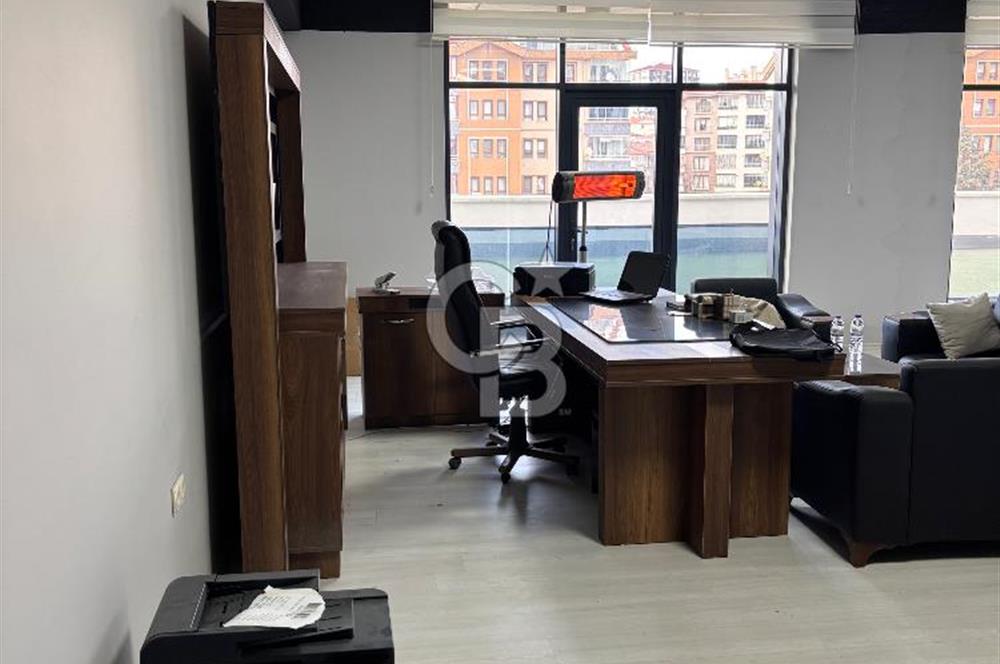 PURSAKLAR BELEDİYESİ YAKINI MY PLAZADA SATILIK OFİS 