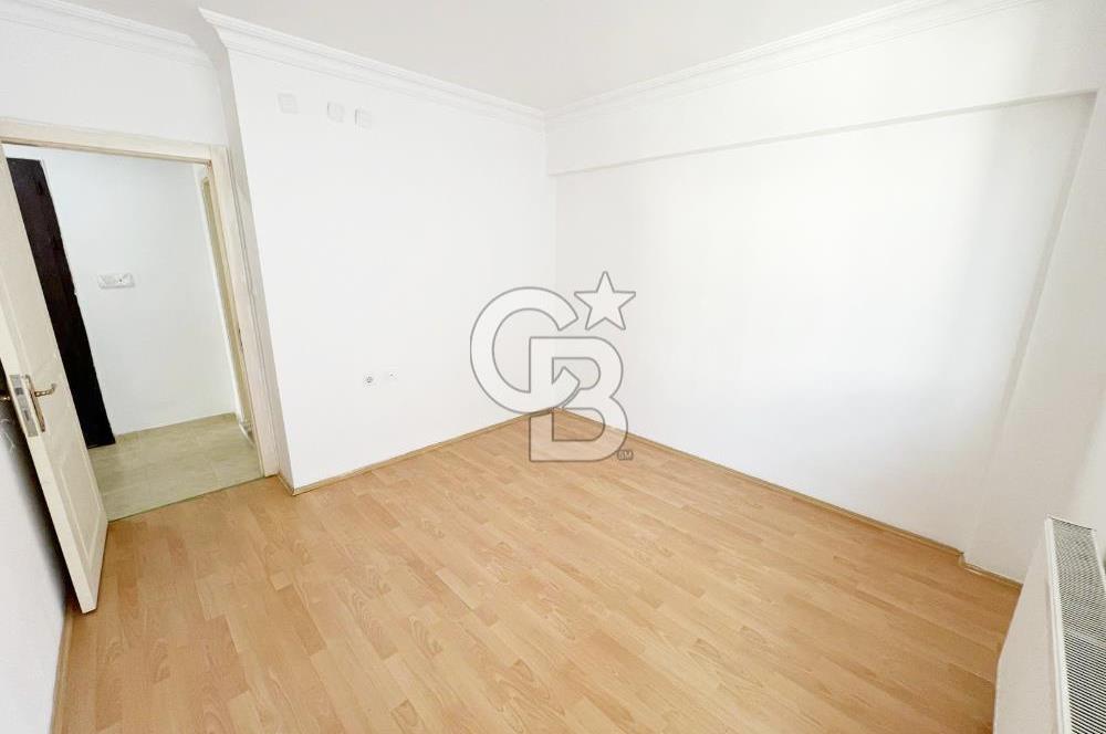 ŞEHİTLER CADDESİ ÜZERİNDE MASRAFSIZ MANZARALI 2. KATTA ACİL 3+1