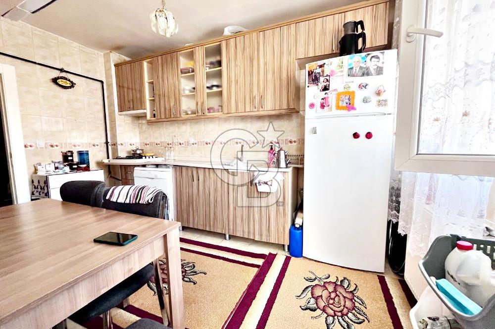 CADDE YAKINI ASANSÖRLÜ İSKANLI ARA KATTA MANZARALI ÖN CEPHE 3+1