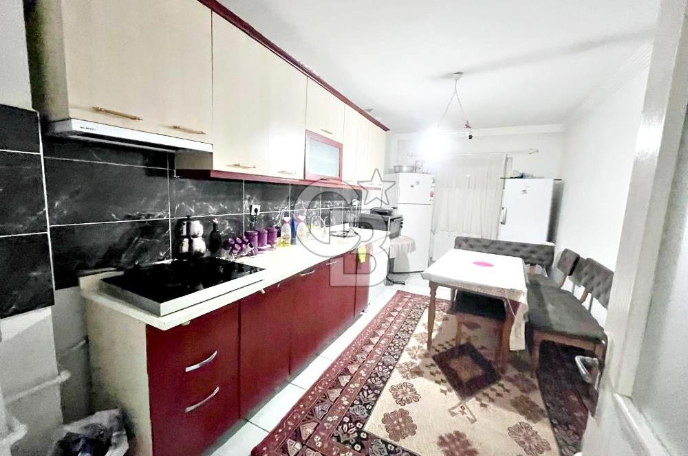 SULTAN FATİH CADDESİ YAKINI SİTE İÇERİSİNDE 2 CAM BALKONLU 3+1