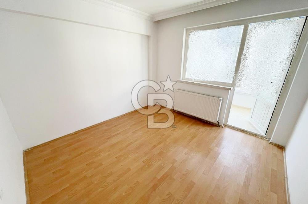 ŞEHİTLER CADDESİ ÜZERİNDE MASRAFSIZ MANZARALI 2. KATTA ACİL 3+1