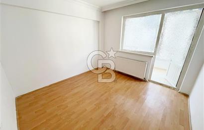 ŞEHİTLER CADDESİ ÜZERİNDE MASRAFSIZ MANZARALI 2. KATTA ACİL 3+1