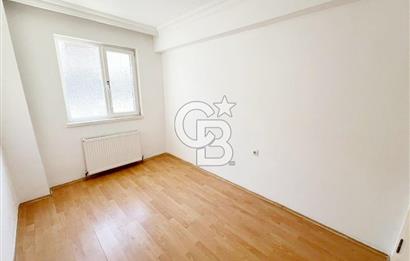 ŞEHİTLER CADDESİ ÜZERİNDE MASRAFSIZ MANZARALI 2. KATTA ACİL 3+1