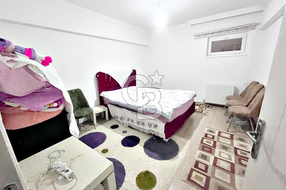 SULTAN FATİH CADDESİ YAKINI SİTE İÇERİSİNDE 2 CAM BALKONLU 3+1