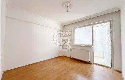 ŞEHİTLER CADDESİ ÜZERİNDE MASRAFSIZ MANZARALI 2. KATTA ACİL 3+1