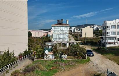 Armutlu Karşıyakada Deniz Manzaralı Eşyalı Satılık Villa ve Arsa