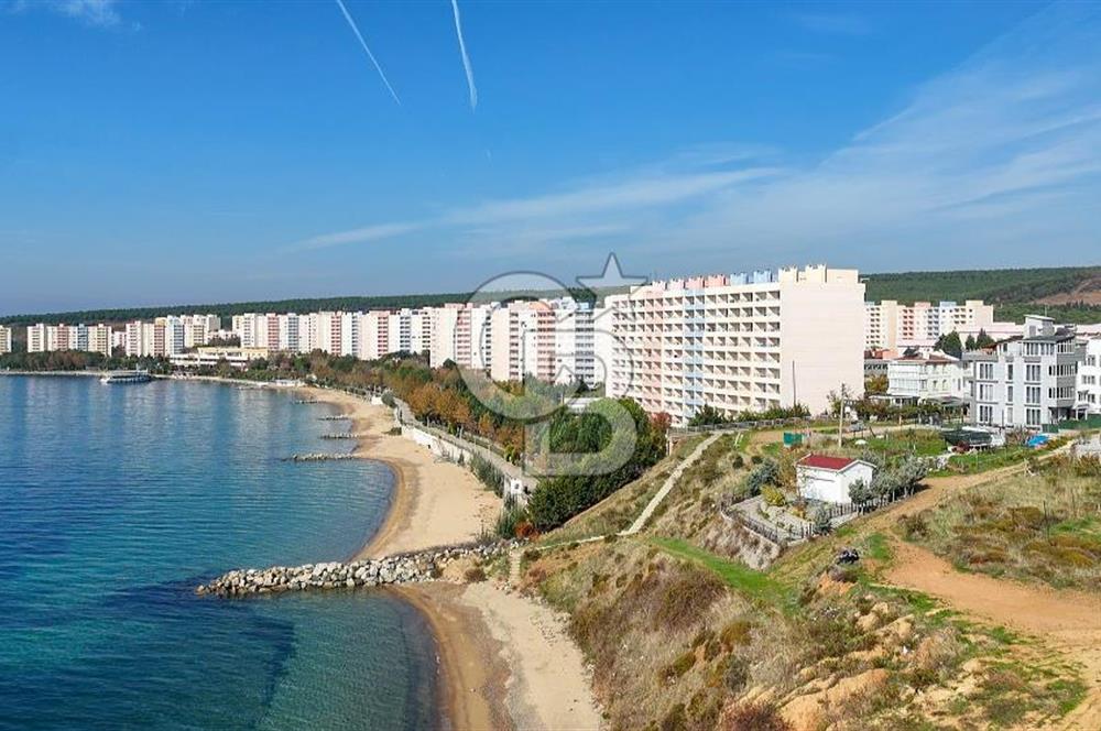 Armutlu Karşıyakada Deniz Manzaralı Eşyalı Satılık Villa ve Arsa