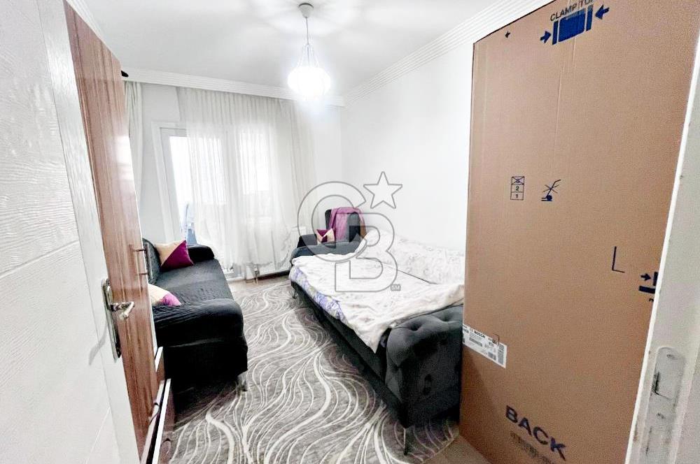 SULTAN FATİH CADDESİ YAKINI SİTE İÇERİSİNDE 2 CAM BALKONLU 3+1