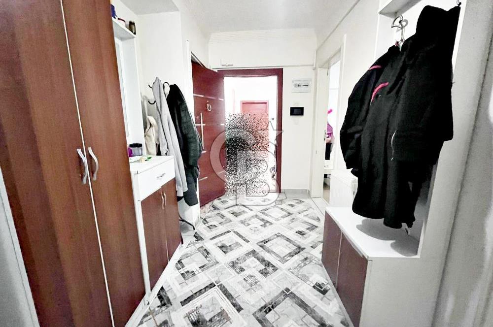 SULTAN FATİH CADDESİ YAKINI SİTE İÇERİSİNDE 2 CAM BALKONLU 3+1