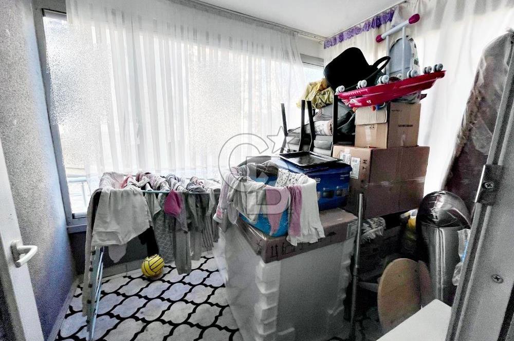 SULTAN FATİH CADDESİ YAKINI SİTE İÇERİSİNDE 2 CAM BALKONLU 3+1