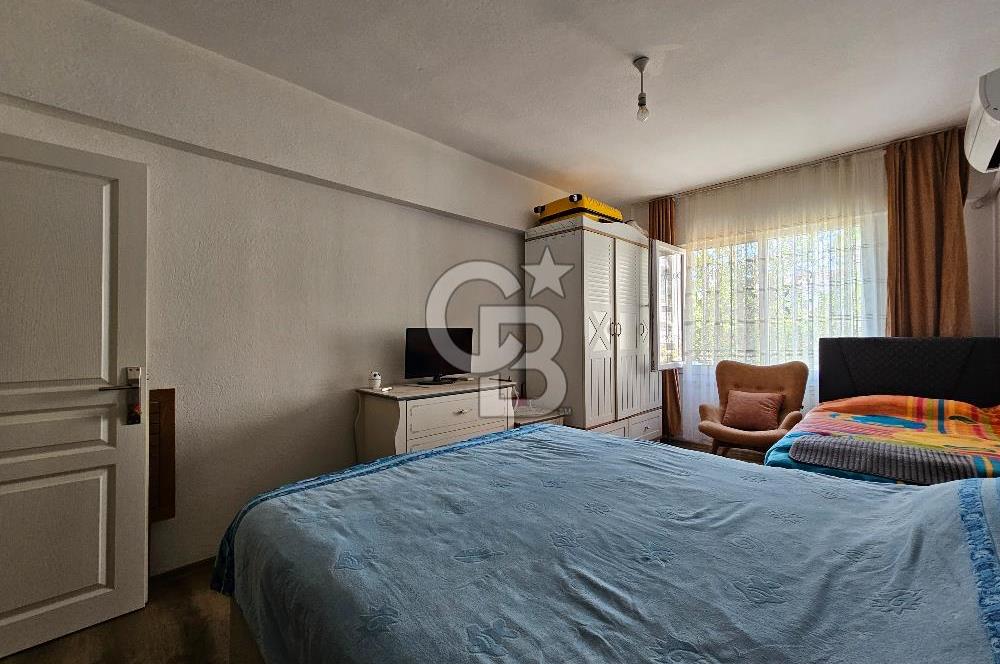 Ayvalık Ali Çetinkaya Mah'de Satılık Geniş Masrafsız 2+1 Daire