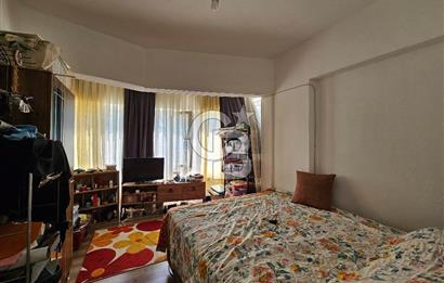 Ayvalık Ali Çetinkaya Mah'de Satılık Geniş Masrafsız 2+1 Daire