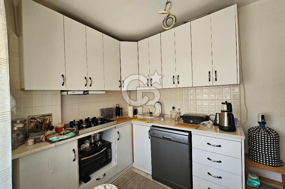 Ayvalık Ali Çetinkaya Mah'de Satılık Geniş Masrafsız 2+1 Daire