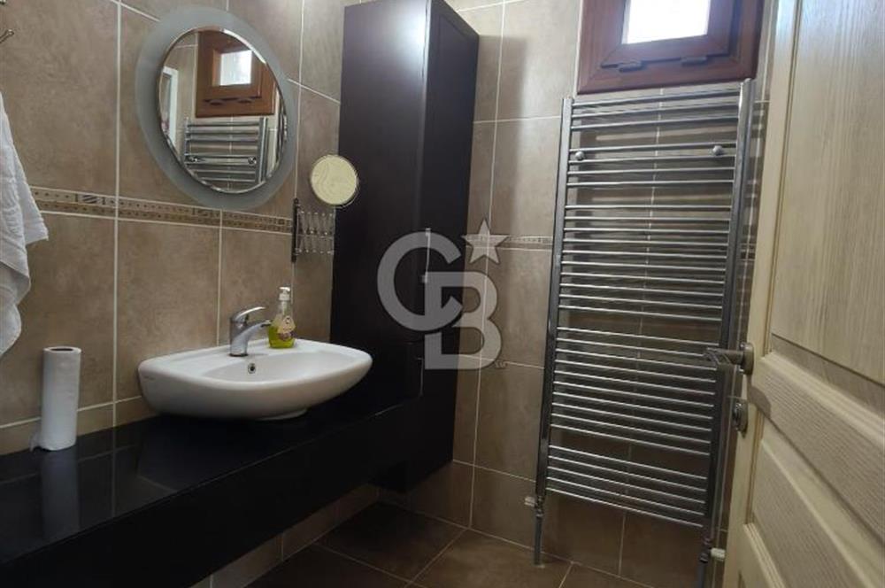 MANİSA SALİHLİ’DE DOĞA İÇİNDE LÜKS TRİPLEKS VİLLA