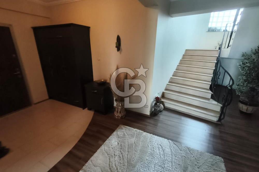 MANİSA SALİHLİ’DE DOĞA İÇİNDE LÜKS TRİPLEKS VİLLA