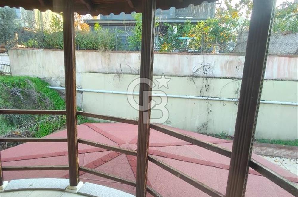 MANİSA SALİHLİ’DE DOĞA İÇİNDE LÜKS TRİPLEKS VİLLA