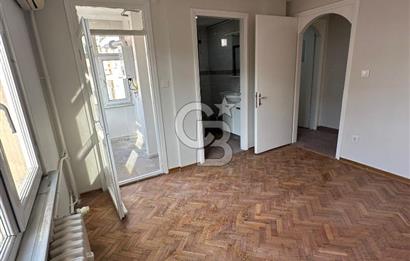 BAKIRKÖY İNCİRLİ CADDESİNDE YENİ TADİLATLI 2+1 KİRALIK DAİRE