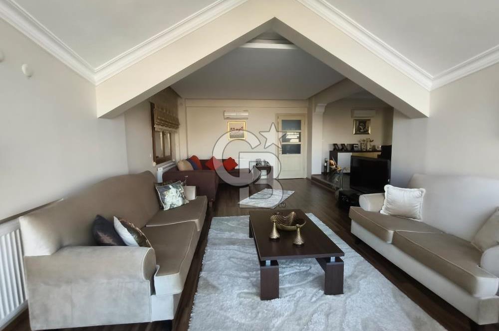 MANİSA SALİHLİ’DE DOĞA İÇİNDE LÜKS TRİPLEKS VİLLA