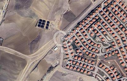 KARACAKAYA MEBUSKENT YANI TEPE NOKTADA SATILIK TEK TAPU ARSA